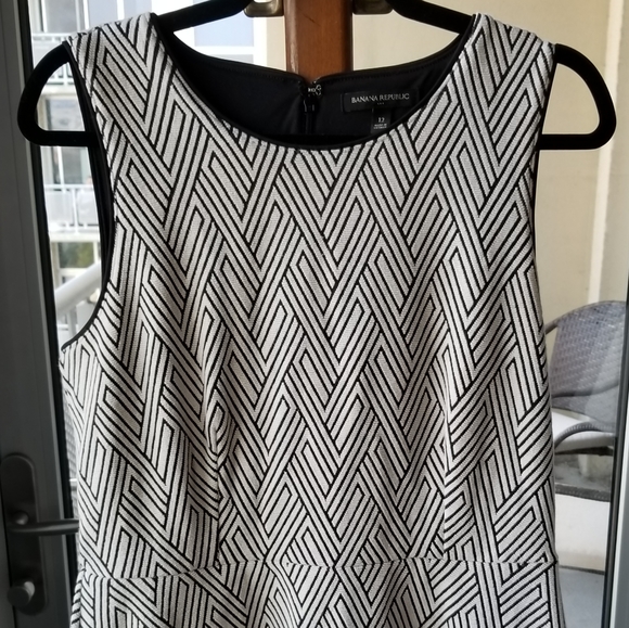 Banana Republic Factory Dresses & Skirts - Banana Republic | Black & White A-line dress